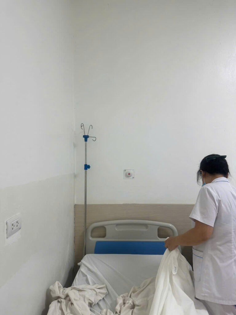 Màn hình quản lý trung tâm SM3-23PC và bộ hiển thị SR5-BPR trong hệ thống soltbell bệnh viện TNH Phổ Yên
