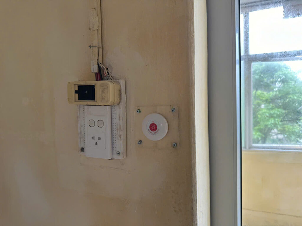 Nút gọi y tá đầu giường SB5-2XWH lắp đặt tại dự án SoltBell Bệnh viện Đại học Y Thái Bình